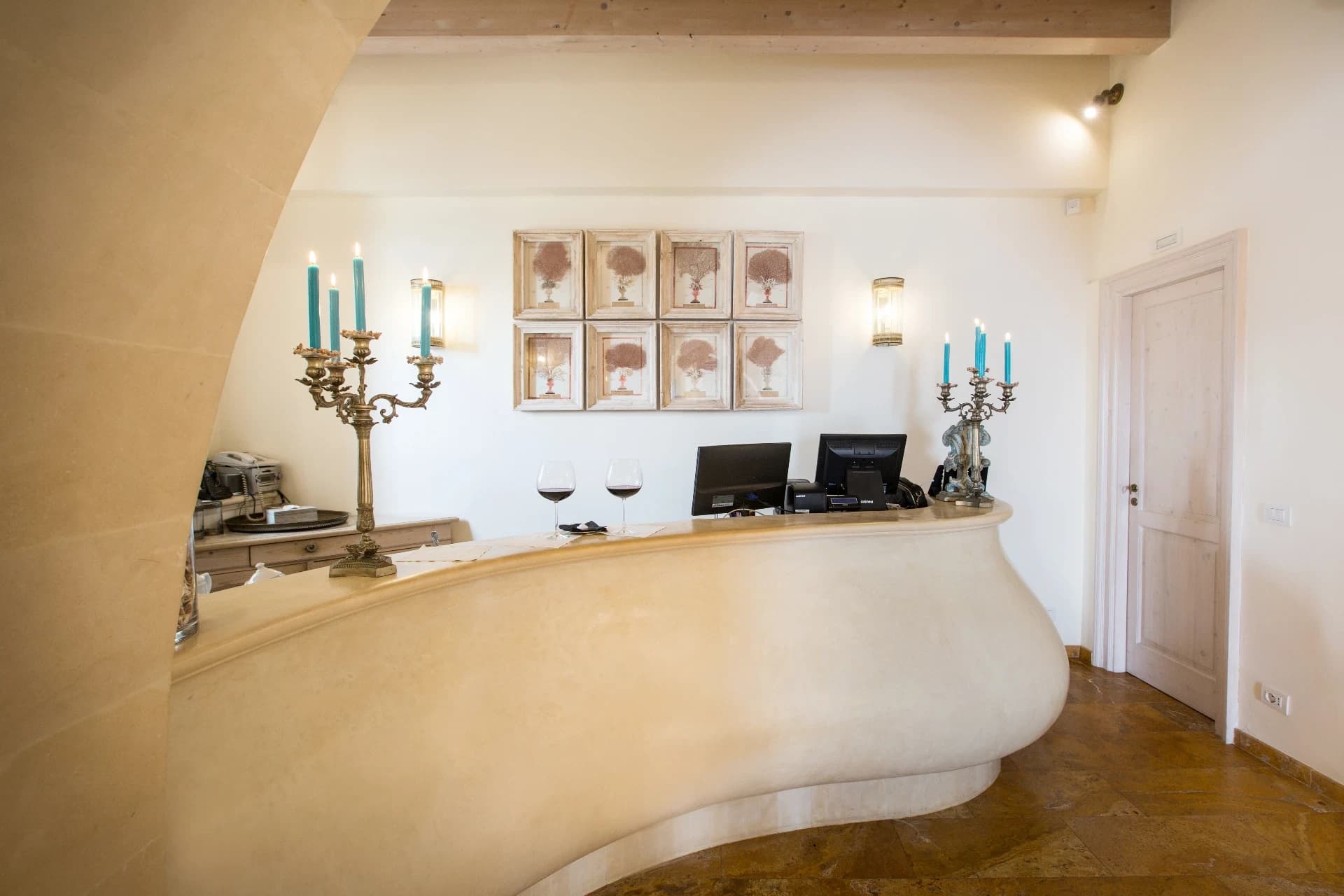 Reception with candelabra and prints