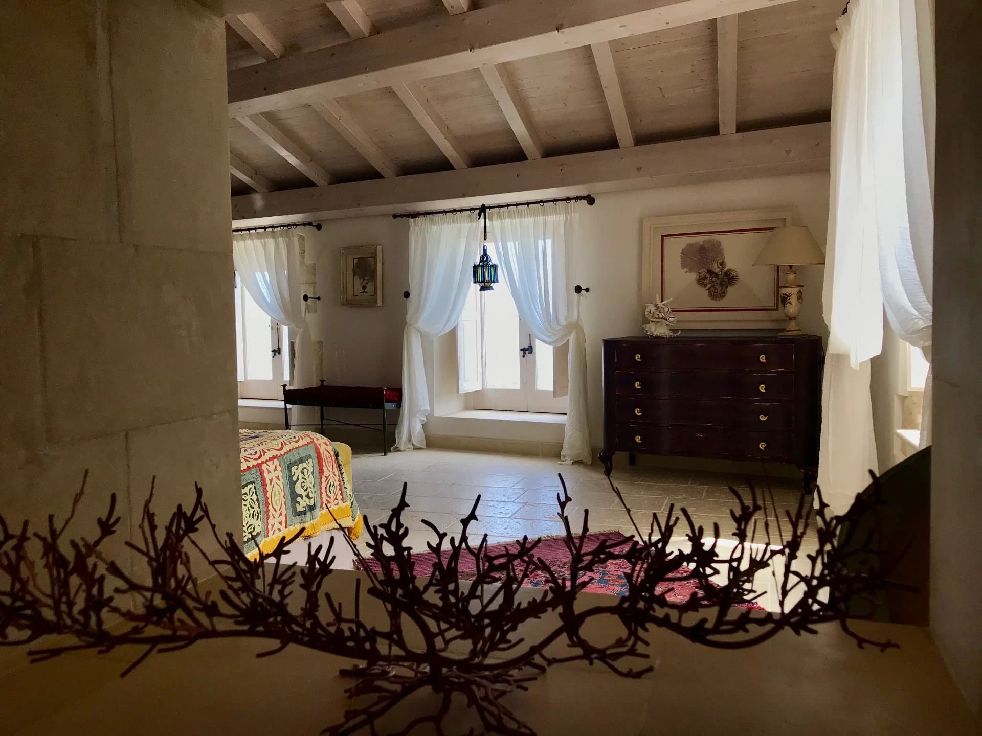 Suite Bright — 16