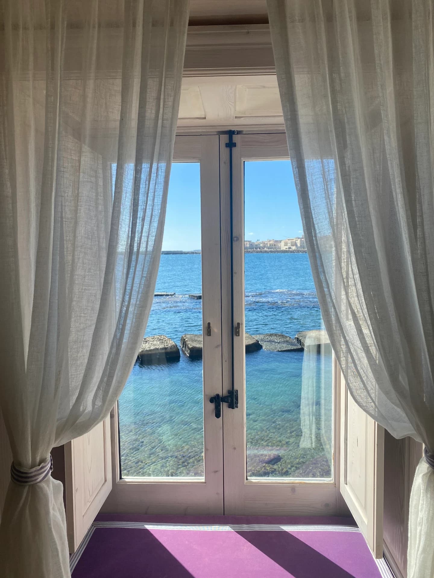 Suite Bright — 5