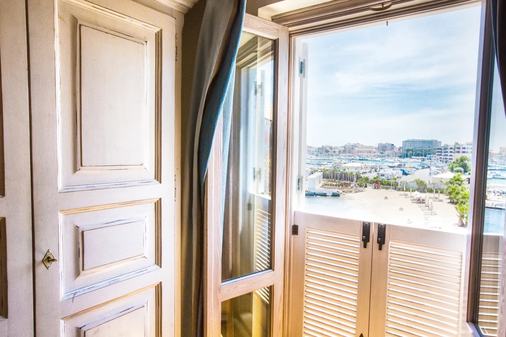 Classic Sea-View Room — 1