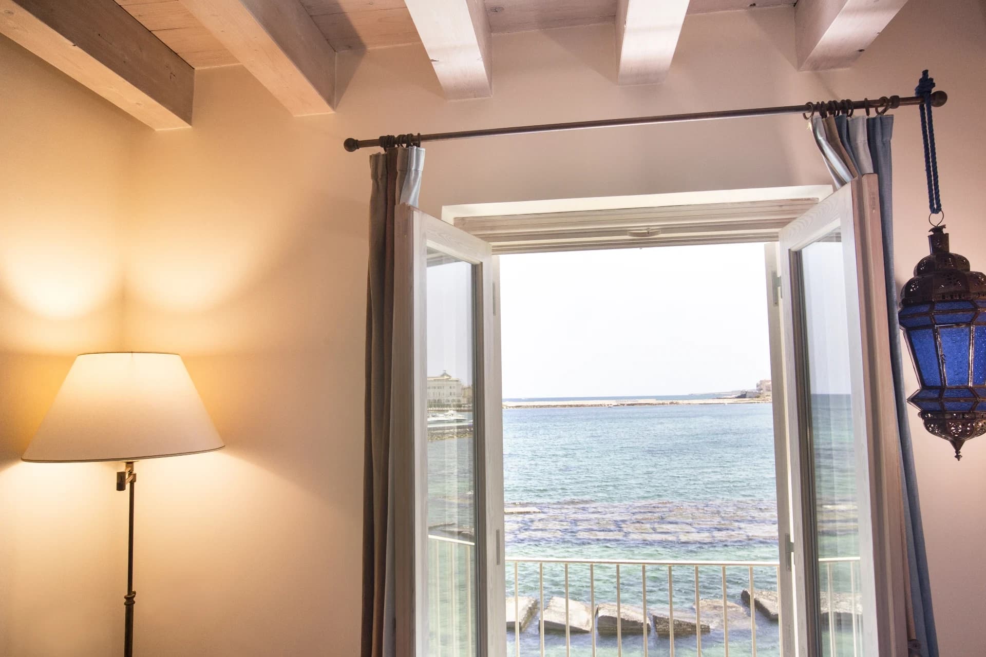 Superior Sea-View Room — 1