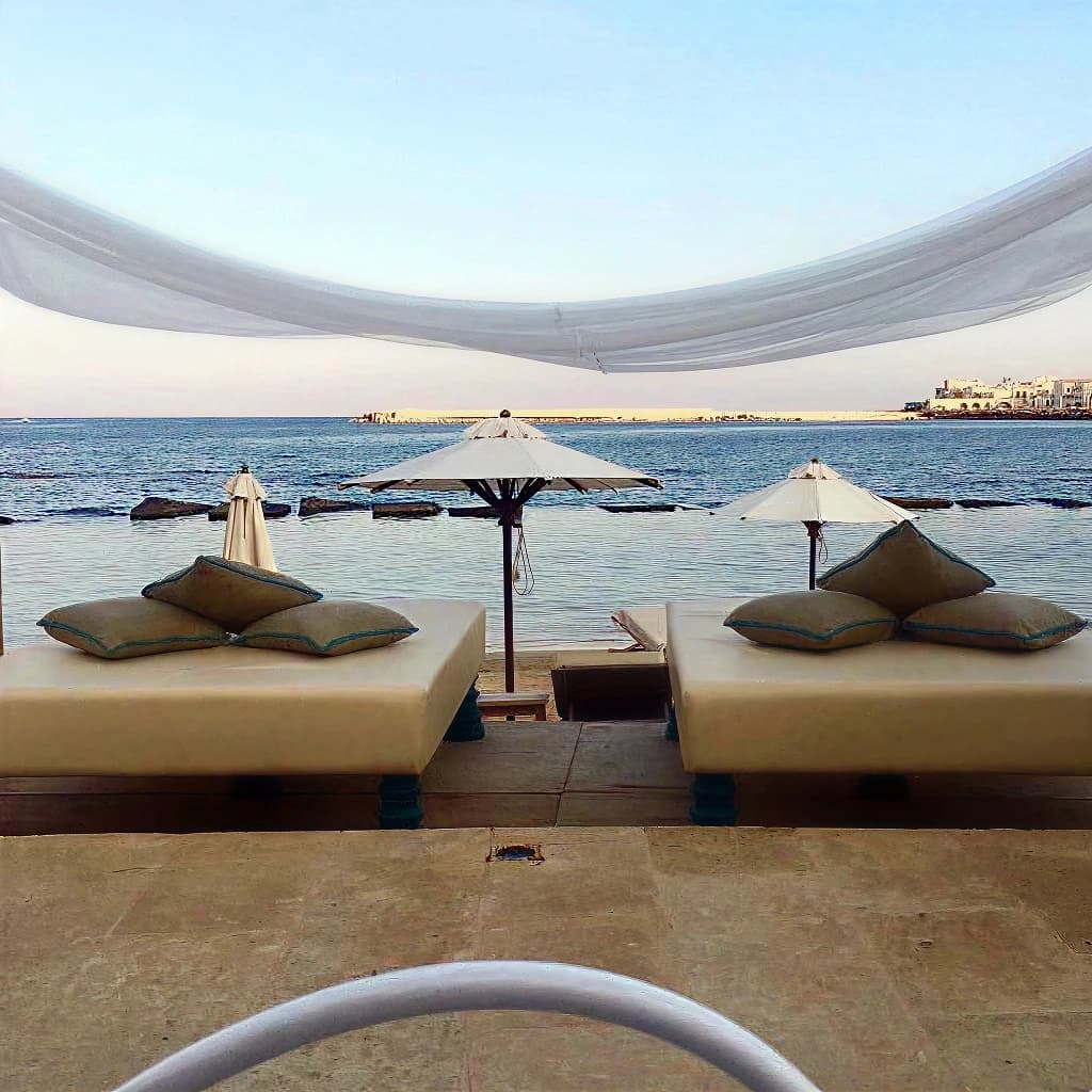 The restaurant at Musciara Resort overlooking the Mediterranean